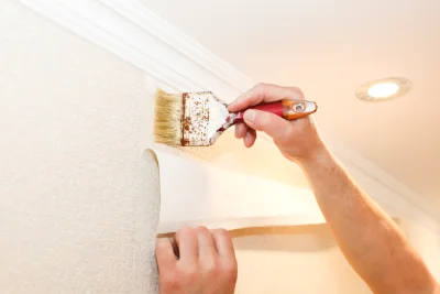 Pose de papier peint à Thouron — revêtements muraux et toiles de verre